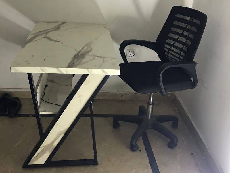 Marble  coted table and office chair 3