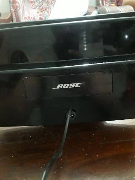 bose soundock Bluetooth+Aux 1