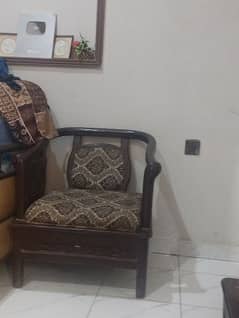 aslamoalikum sofa set 4 seater good condition for sale