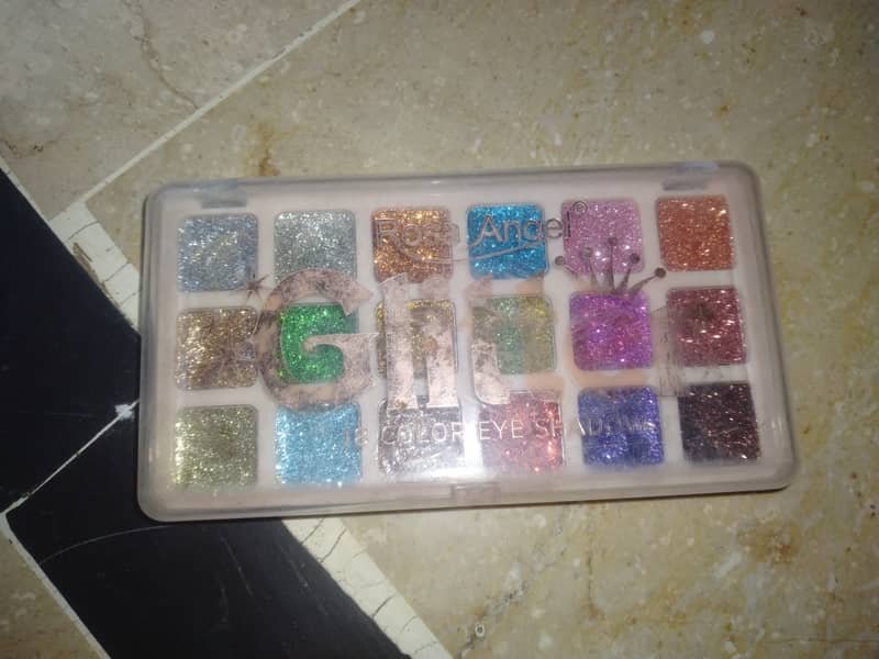 Glitter plate only 1 time use 1