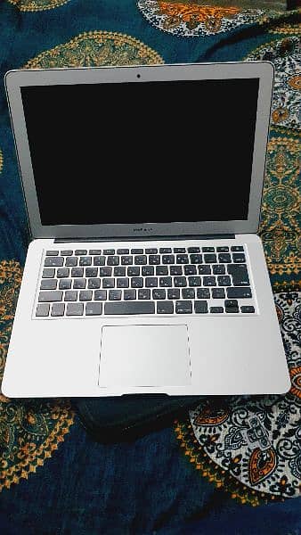 MacBook Air 2013 A1466 Model 8GB Ram And 256GB Ssd With Dual boot 3