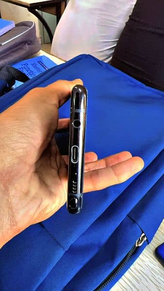 Samsung Galaxy Note 8 6/256 with fast charger condition 9/10 1