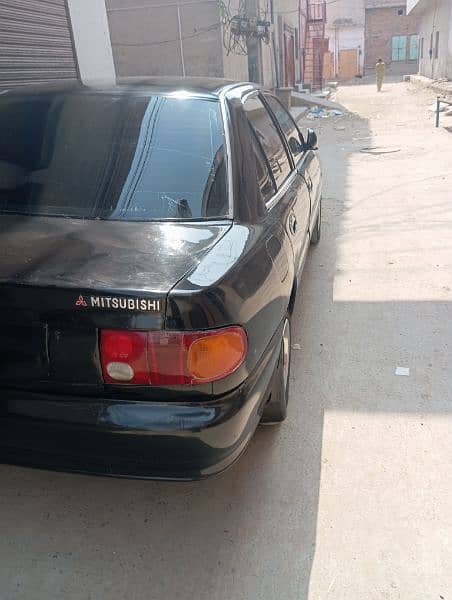 Mitsubishi Lancer 1992 10