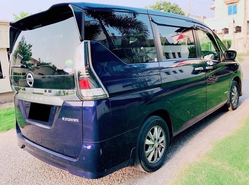 Nissan SERENA E-Power Hybrid (Full Electric) E-Pedal Drive 08 Seats 4