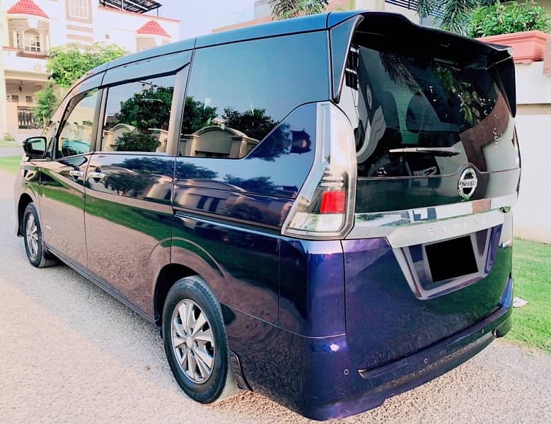 Nissan SERENA E-Power Hybrid (Full Electric) E-Pedal Drive 08 Seats 6