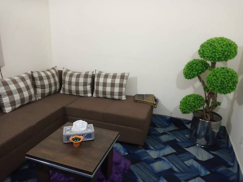 Fully Furnished 4 Marla 2nd Floor Office For Rent With Sharing 0