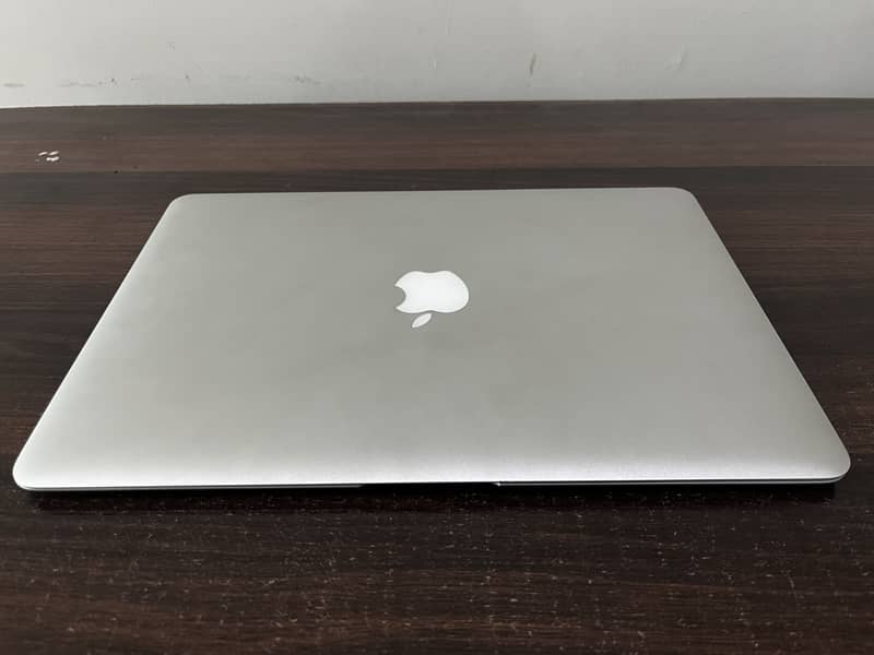 MacBookAir  2017, 13.3inch, Core i5, 8-256, 1536mb Graphics 4