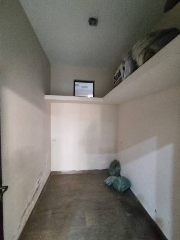 upper portion corner house for rent 5