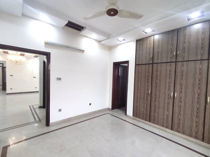 upper portion corner house for rent 10