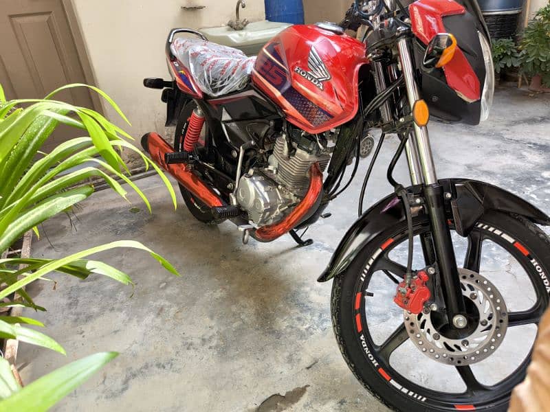 Honda CB125F 2