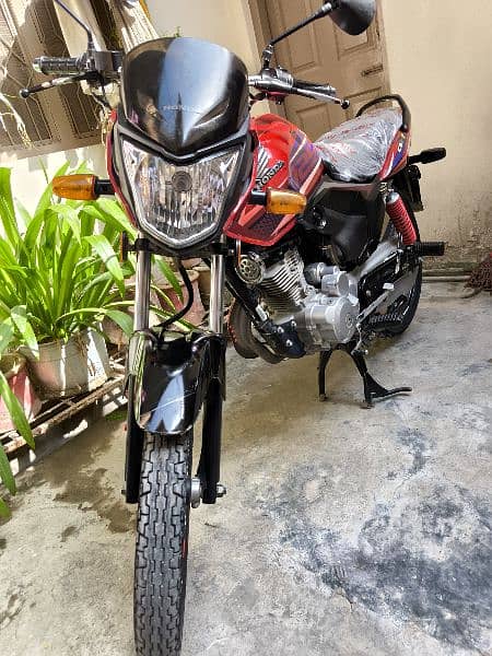 Honda CB125F 5