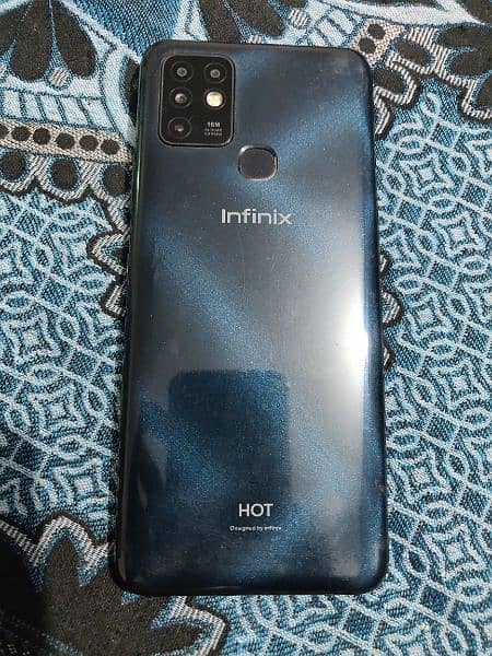 Infinix Hot 10 4/128 with box charger 1