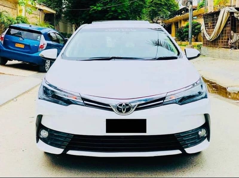 Toyota Altis Grande 2018 3