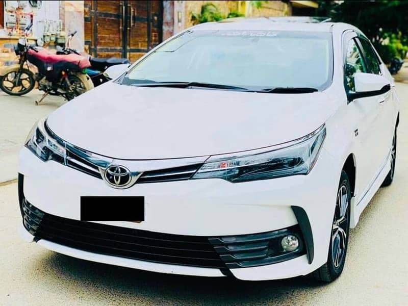 Toyota Altis Grande 2018 4