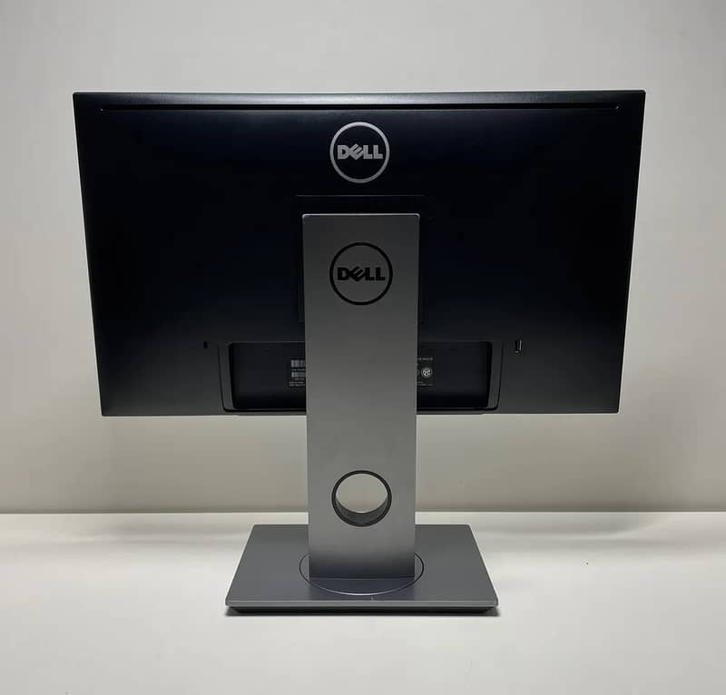 Dell Borderless Lcd 24 inch 1