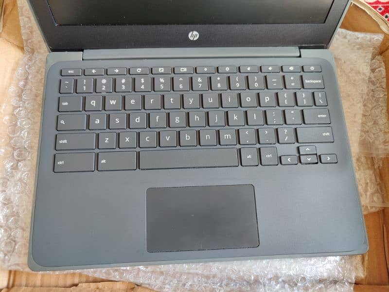 HP laptop 4/32storag condition 10/9 hai 3