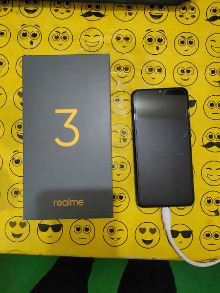 Realme 3  4gb/64gb with full box charger 0