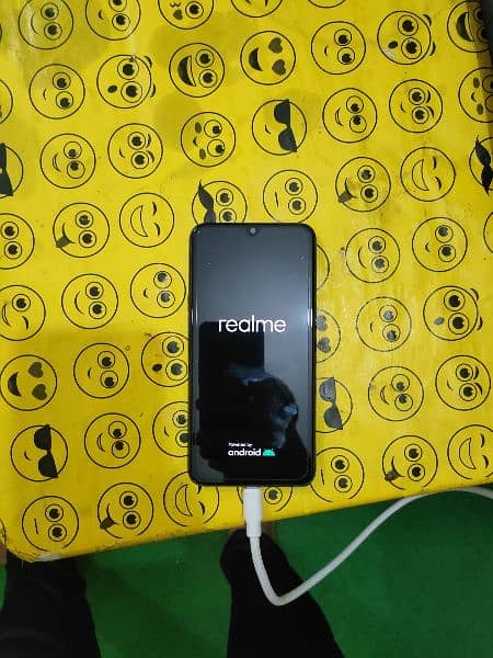 Realme 3  4gb/64gb with full box charger 4