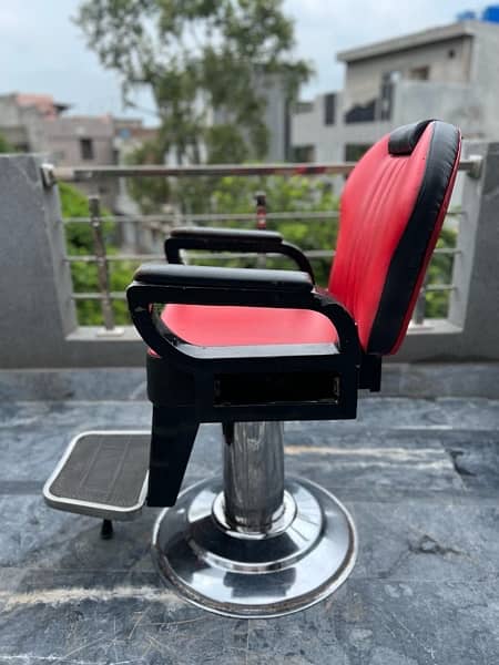 barber/polor chairs 2