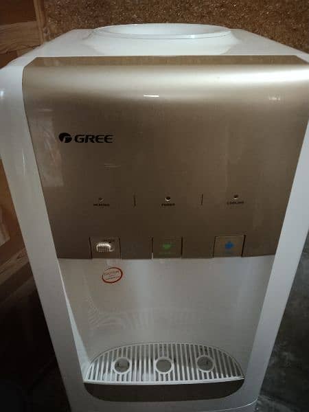 Gree Water dispenser for sale like new 3