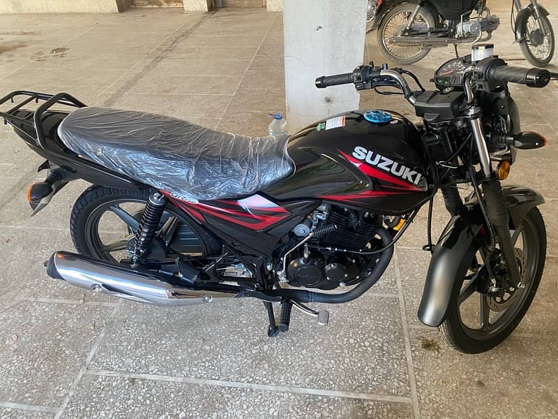 suzuki gr 150 2024 model just 100km used 1