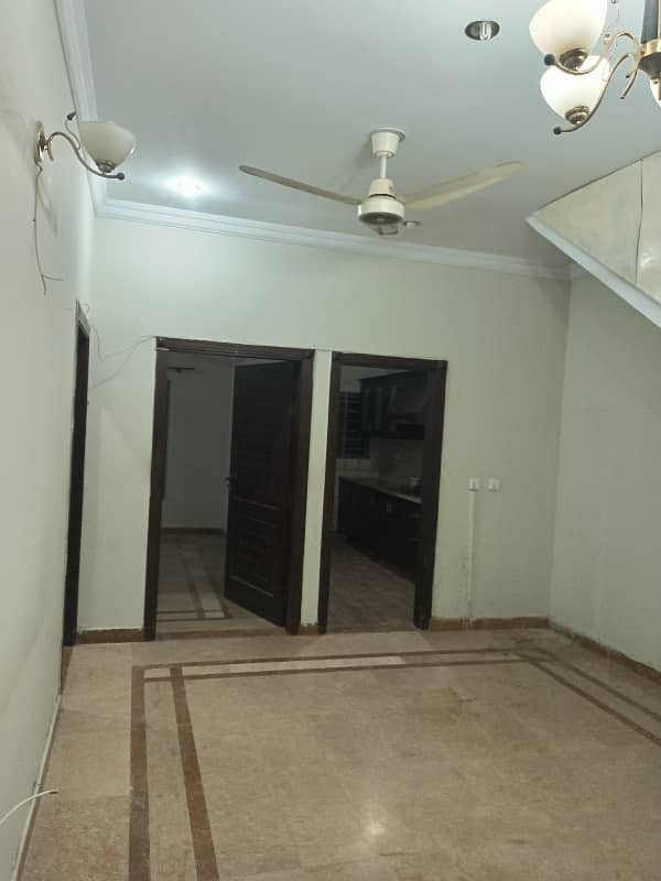 Tu bedroom ground portion for rent demand 75000 3