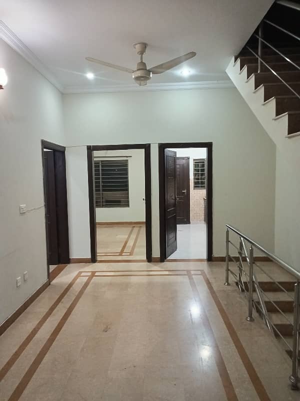 Tu bedroom ground portion for rent demand 75000 4