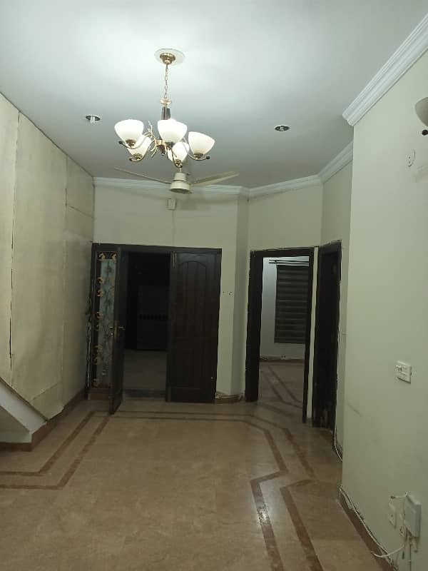 Tu bedroom ground portion for rent demand 75000 9