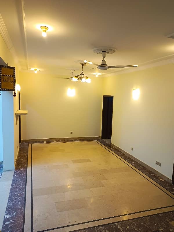 Neet and clean 3 bedroom upper portion for rent demand 85000 14