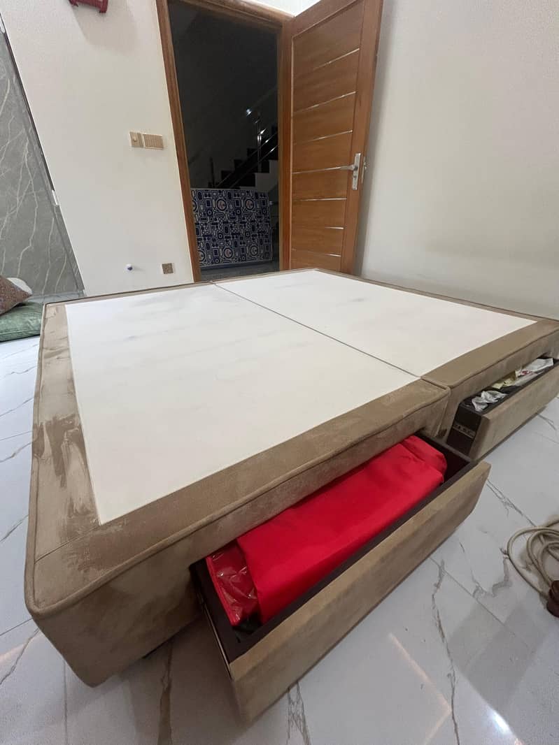 Master imported bed 3