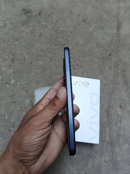 Vivo Y22 with Box 4/64 7