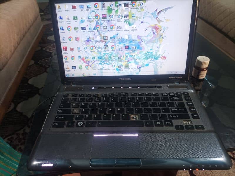 Toshiba Satellite M645 0