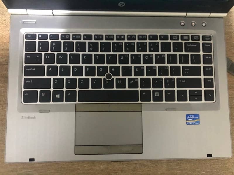 HP ELITEBOOK 4540s 1