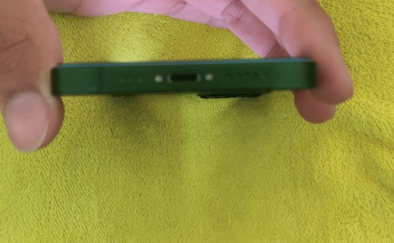 Iphone 13 Alpine green rare couler 6