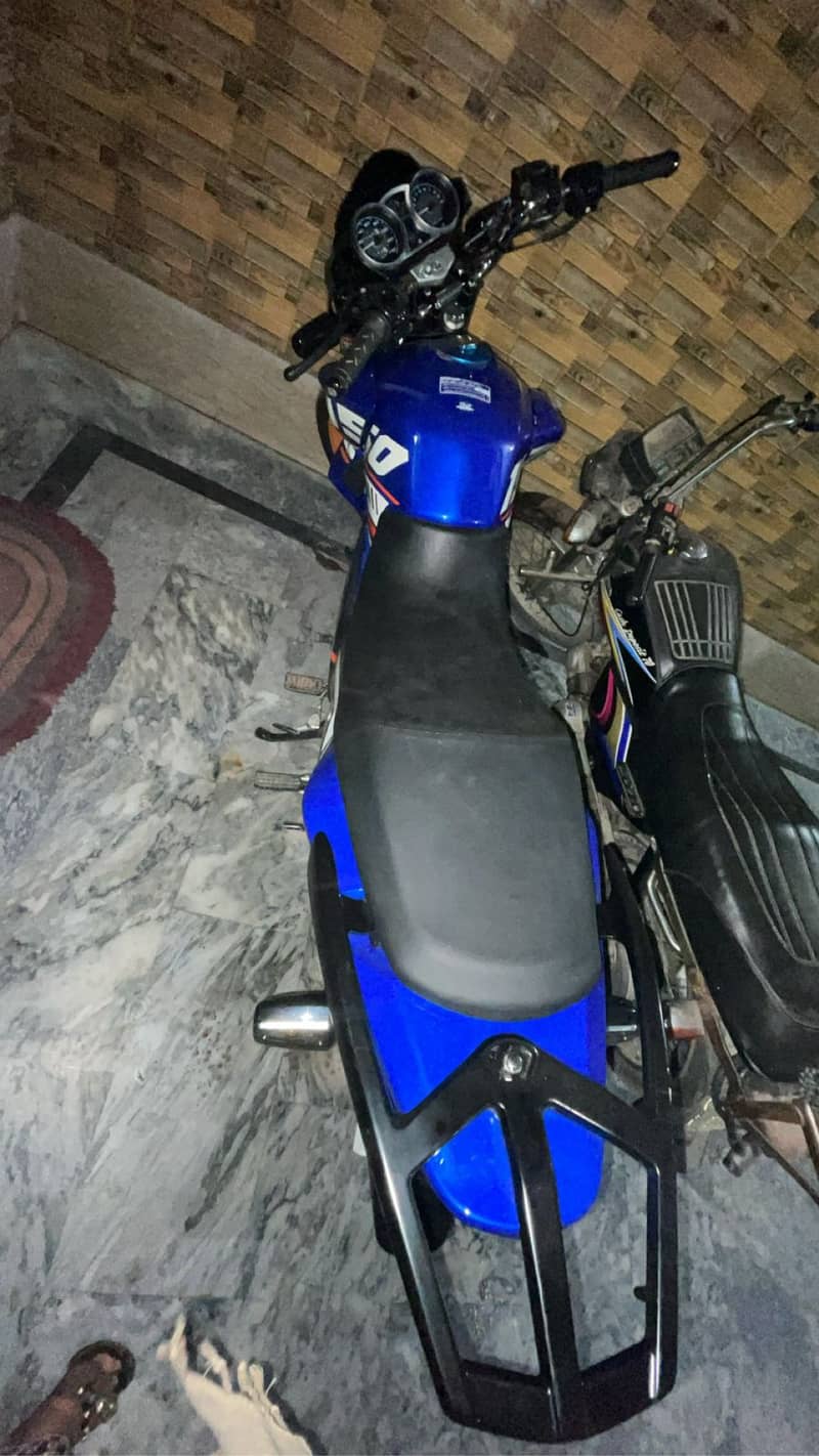 Honda CB 150F 2024 self start speical edition blue 1