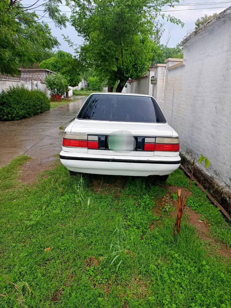 Toyota Corolla 1.6 ,1987 Saloon 3