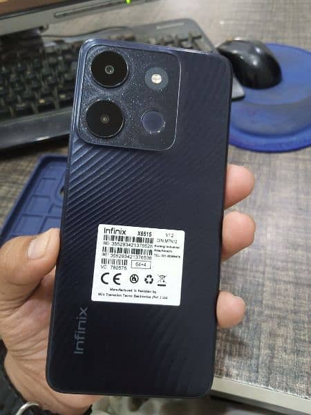 Infinix Smart 7 (4+3) with box In Lush Condition 4