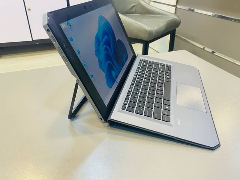 HP ZBook X2-G4 Detachable Workstation i7 7thGen 10