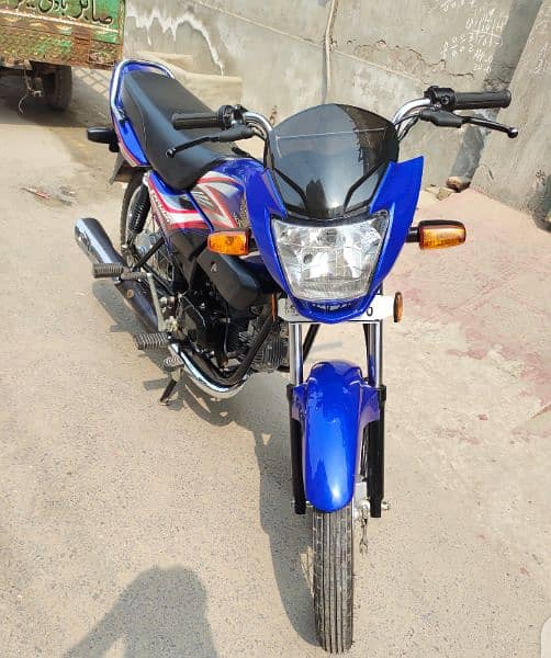 4000kmHonda prider Bike Lush Condition Ore Detail on call 03276622003 1