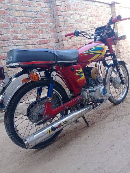 yama 100cc 10/10 new Barnd new look. 42000 03136268613 1