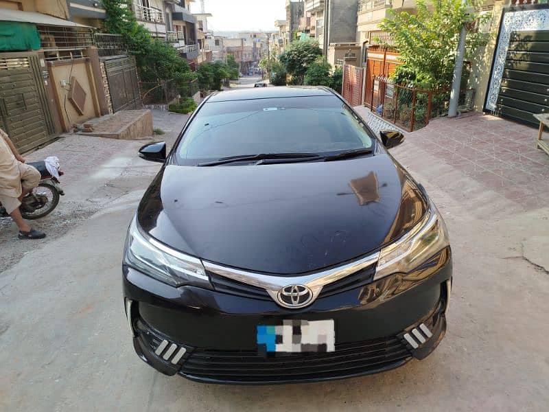 Toyota Corolla Altis Grande 2017 1