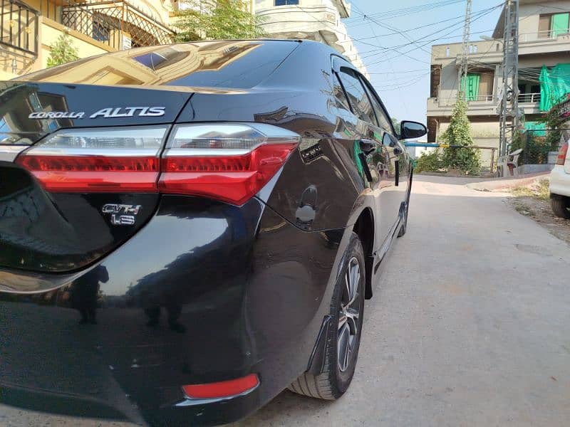 Toyota Corolla Altis Grande 2017 8