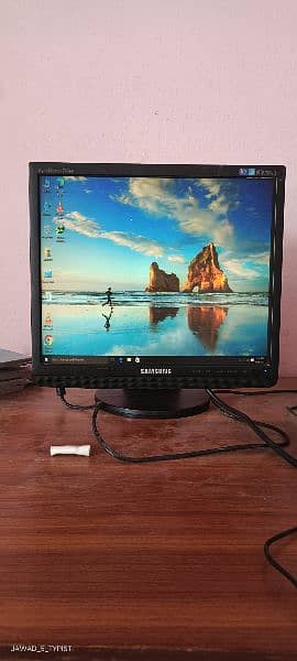 19 inch  LCD  Samsung 1