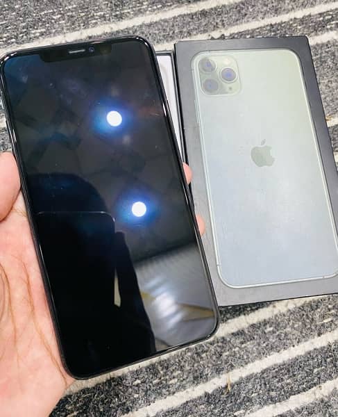 Iphone 11 pro max 64gb pta approved 1