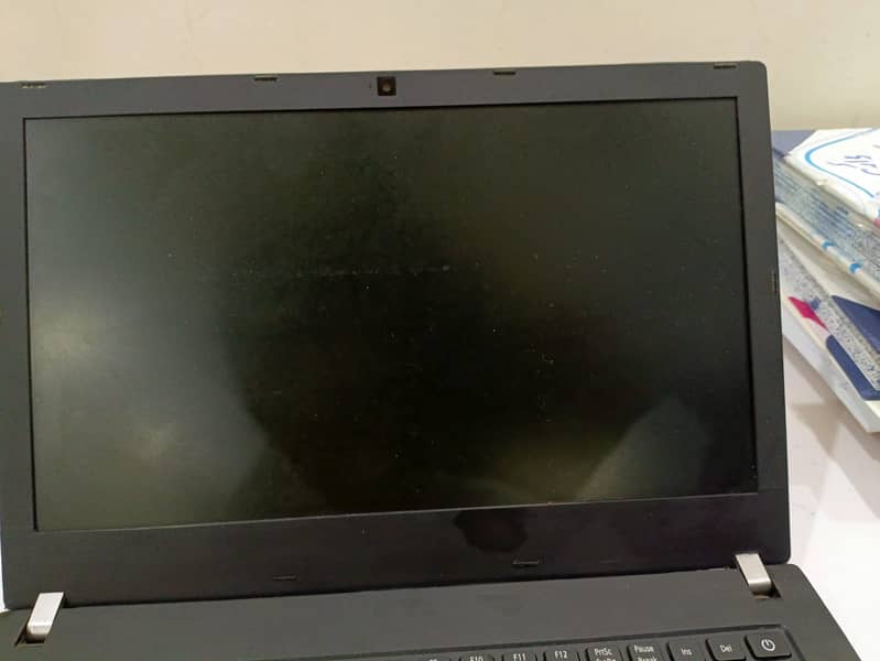 Acer Laptop i5 7