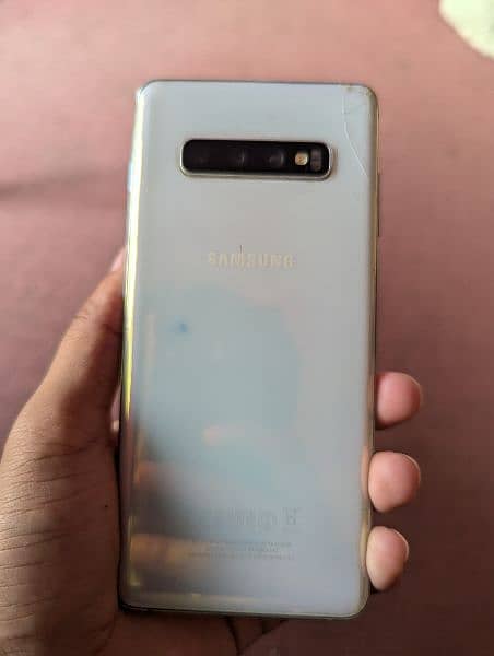 Samsung S10 plus 3