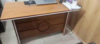 Office table