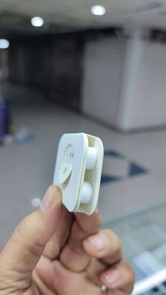 Airpods pro 2 generation 8