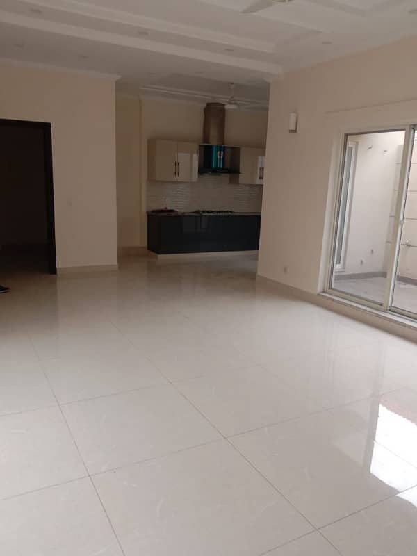 1 Kanal House For Rent in Phase 6 DHA Lahore Near Dolmen Mall & Raya Club 11