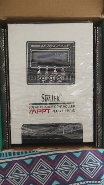 Simtek original Mppt Controller Brand new Box pack 70 Amphere 0